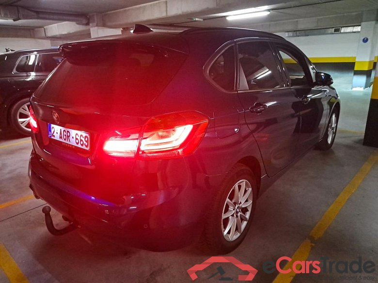 BMW - BMW 2 ACTIVE TOURER 216dA 116PK Business Edition Advantage & Pack Driving Assistant Plus & Towing Hook #2