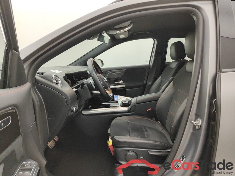 Mercedes-Benz GLA GLA 250e Business Solution 5d #3
