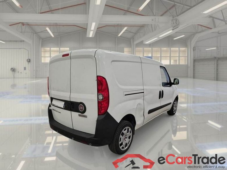 FIAT DOBLÒ CARGO / 2014 / 4P / VETT. FURGONATA MAXI LH1 LOUNGE 1.6 MJET 105CV E6D SeS #2