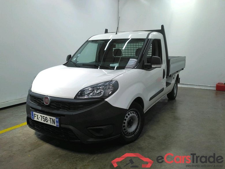 FIAT Doblò Cargo / 2015 / 2P / Plateau Maxi 1.6 Mjet 105 Work Up Business
