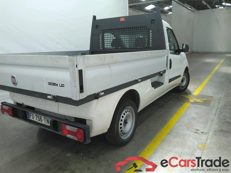 FIAT Doblò Cargo / 2015 / 2P / Plateau Maxi 1.6 Mjet 105 Work Up Business #3