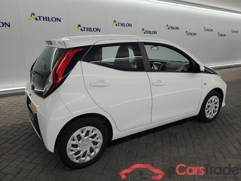 TOYOTA Aygo 1.0 VVT-i x-play 5D 53kW #3