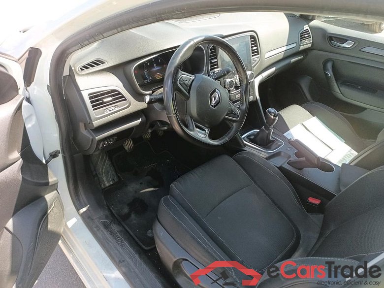 RENAULT Mégane / 2020 / 5P / familiar S.T. Intens Blue dCi 85 kW (115CV) #3