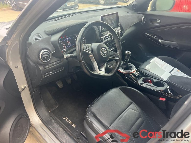 NISSAN JUKE / 2019 / 5P / crossover DIG-T 84 kW N-Design Chic #3