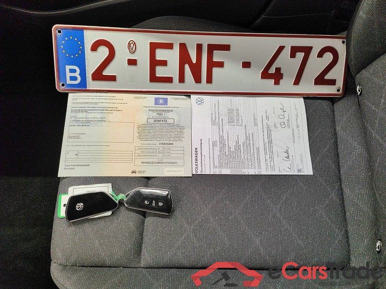 Volkswagen Golf VIII 1.0 eTSI 81kW Life Business DSG 5d #4