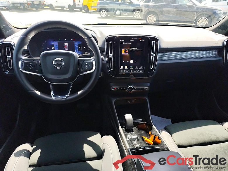 VOLVO XC40 / 2022 / 5P / SUV B4 197 DCT 7 Plus #5