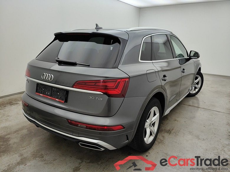 Audi Q5 Business Edition S line 30 TDI S tronic 5d #2