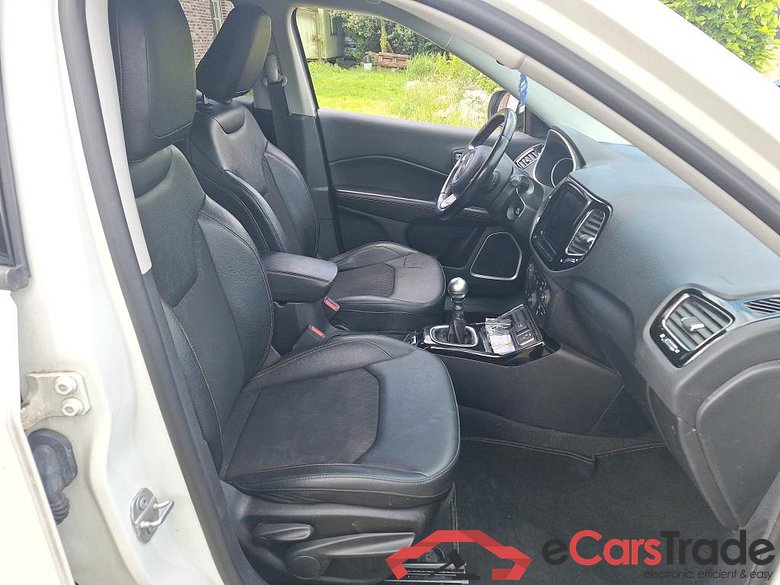 JEEP - JEE COMPASS 1.6 MJD 120PK 4x2 MTX Limited With Towing Hook #3