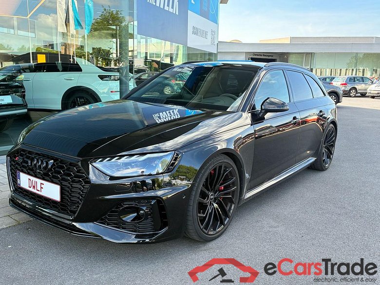 AUDI RS4 Avant Audi RS 4 Avant    331(450) kW(pk) tiptronic