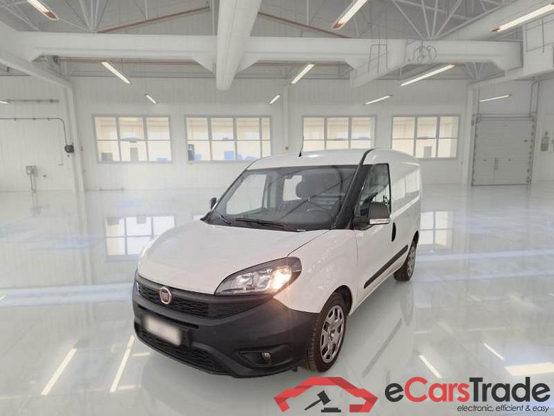 FIAT DOBLÒ CARGO / 2014 / 4P / VETT. FURGONATA CH1 LOUNGE 1.6 MJET 105CV E6D SeS #1