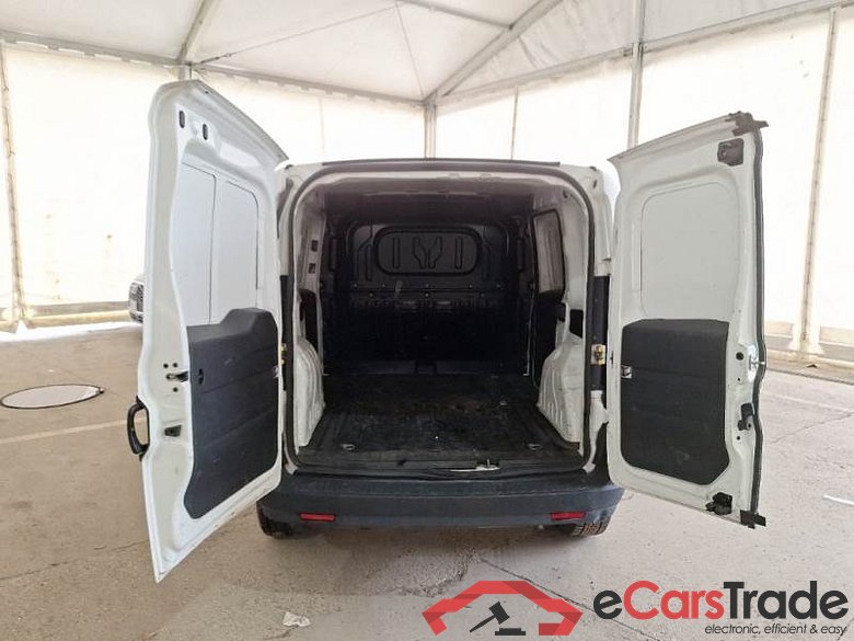 FIAT DOBLÒ CARGO / 2014 / 4P / VETT. FURGONATA CH1 LOUNGE 1.6 MJET 105CV E6D SeS #5