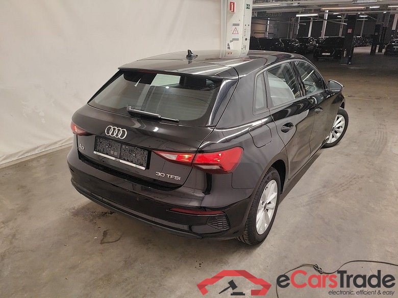 Audi A3 Sportback 1.0 30 TFSi 81kW S tronic Attraction BE 5d #2
