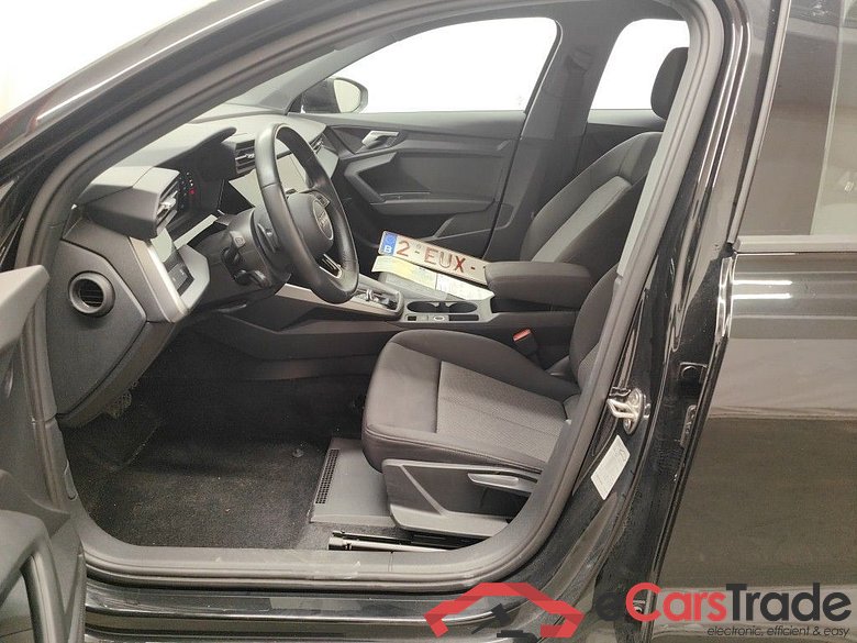 Audi A3 Sportback 1.0 30 TFSi 81kW S tronic Attraction BE 5d #3