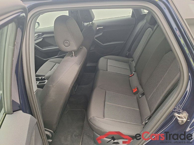 Audi, A3 SB '20, Audi A3 Sportback 2.0 30 TDi 85kW Attraction 5d #4