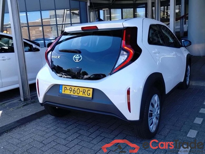 TOYOTA Aygo X 1.0 VVT-i MT Play #4