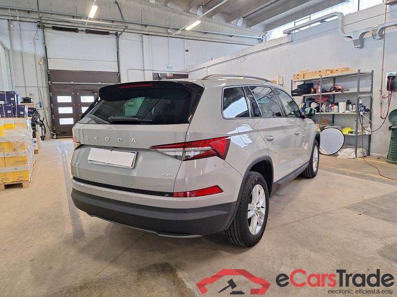 SKODA KODIAQ / 2021 / 5P / SUV 2.0 TDI 110KW EXECUTIVE DSG 4WD 5P #2