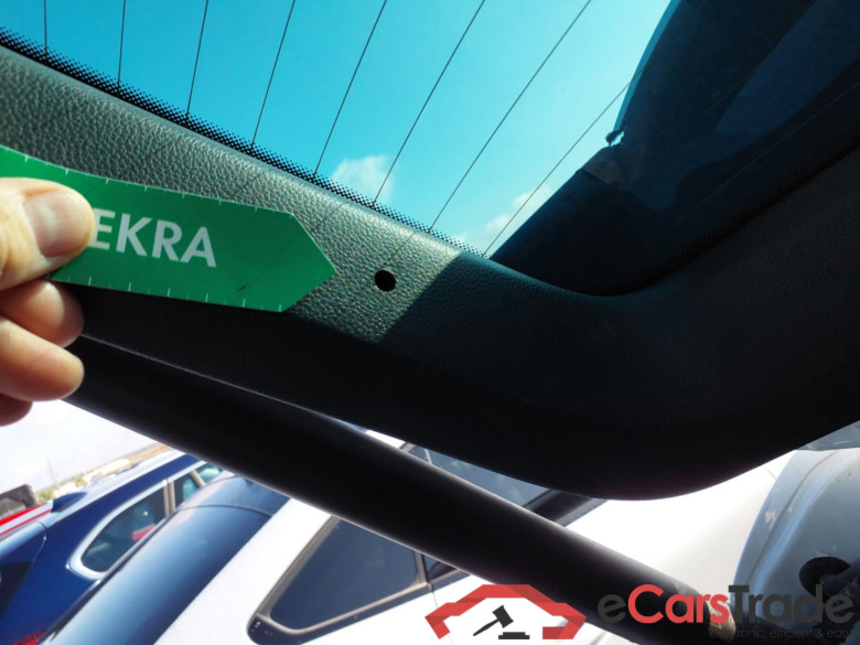 SKODA Karoq 2.0 TDI 110kW 150cv DSG AutomÃ¡tico Sportline #6