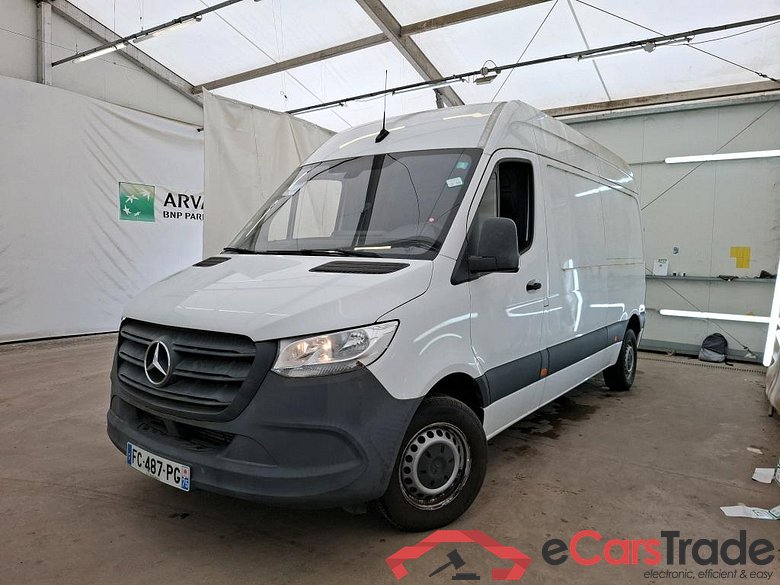 MERCEDESBENZ Sprinter VU 4p Fourgon 214 CDI Traction Emp 3924 3T #1