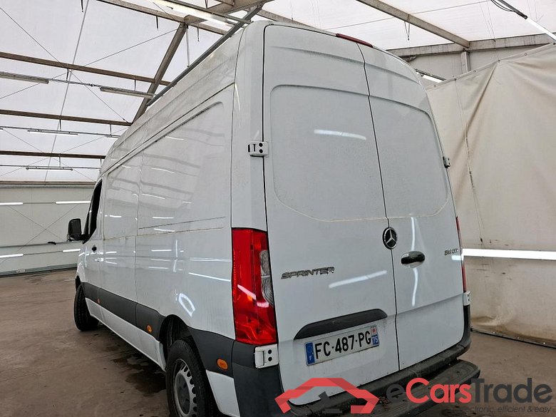MERCEDESBENZ Sprinter VU 4p Fourgon 214 CDI Traction Emp 3924 3T #2