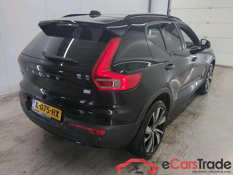 VOLVO XC40 Recharge P8 AWD RDes #2