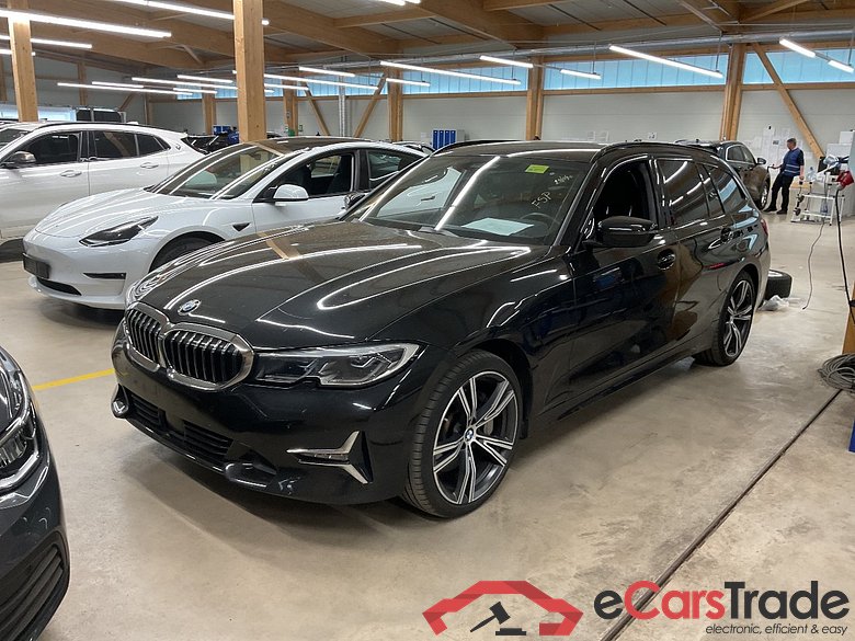 Baureihe 3 Touring 330 e Luxury Line 2.0 185KW AT8 E6d #1