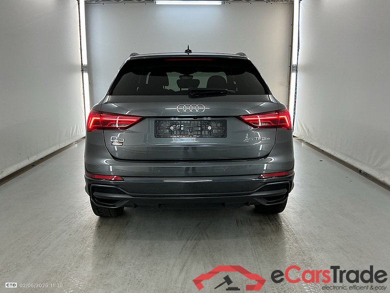 AUDI Q3 1.4 45 TFSI E S TRONIC S LINE #5