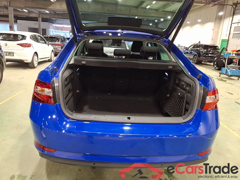 SKODA SUPERB DIESEL - 2019 2.0 CR TDi Style #3
