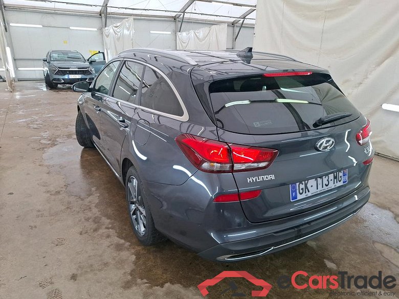 HYUNDAI i30 Sport Wagon / 2020 / 5P / Break 1.0 T-GDI 120 MHEV I-MT CREATIVE SW #2