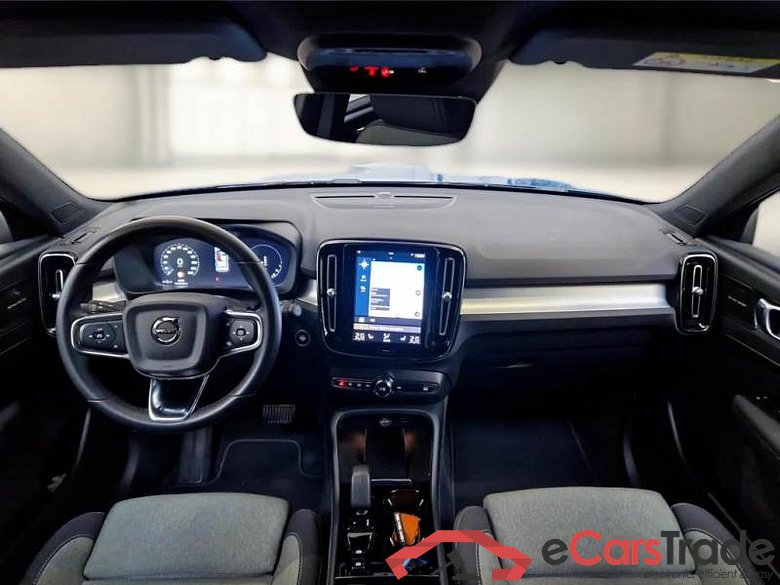 VOLVO XC40 / 2021 / 5P / SUV T5 RECHARGE PLUG-IN AUTO PLUS BRIGHT #3
