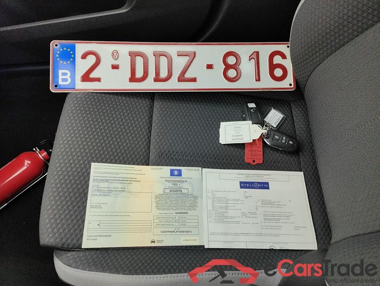 Opel Astra 1.2 Turbo 81kW S/S Edition 5d #4