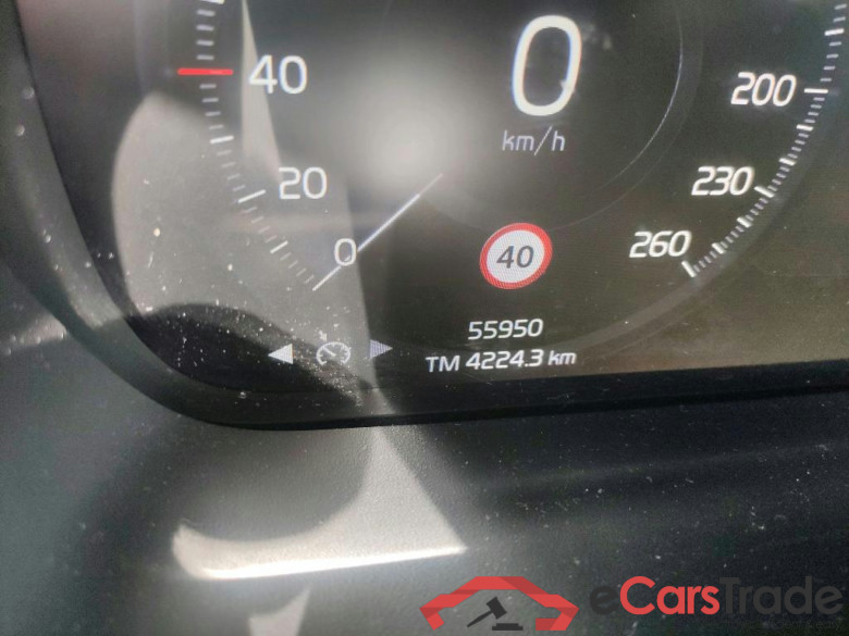 VOLVO XC40 / 2017 / 5P / todoterreno 1.5 T5 Twin Recharge Inscription Auto #5