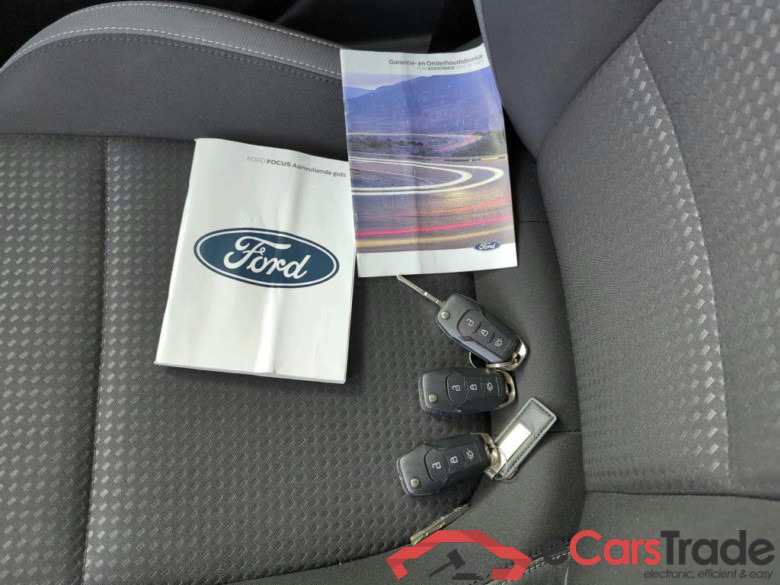FORD Focus Wagon 91 kW #6