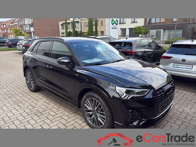 AUDI Q3 PHEV 45 TFSIe S line S tronic (180 kW)