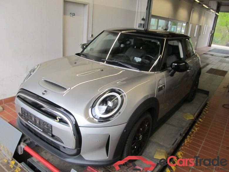 MINI Mini 3-trg. (F56)(2013->) DE - LimS3 SE, Cooper SE Classic Trim, (Facelift 2) 2021 - 2024