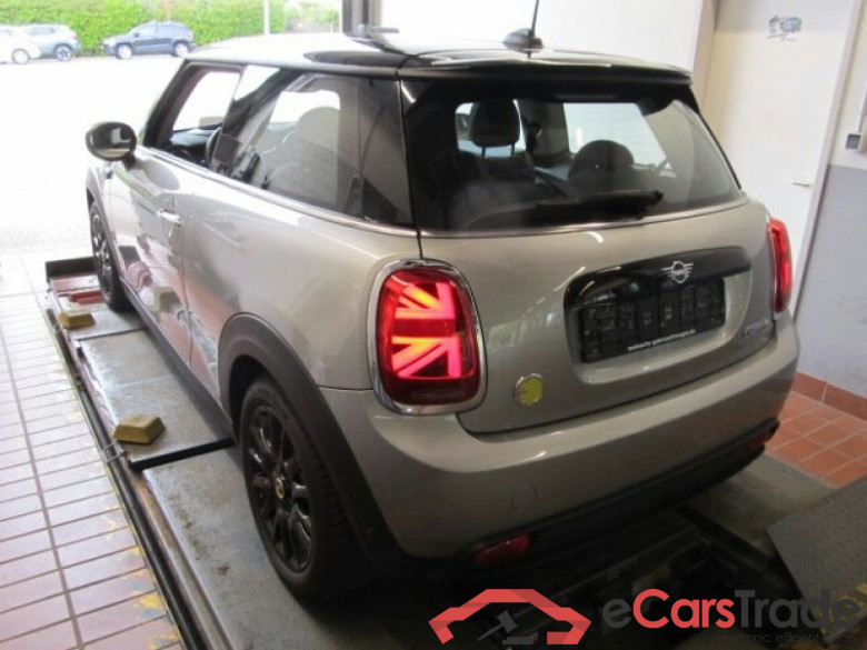 MINI Mini 3-trg. (F56)(2013->) DE - LimS3 SE, Cooper SE Classic Trim, (Facelift 2) 2021 - 2024 #4