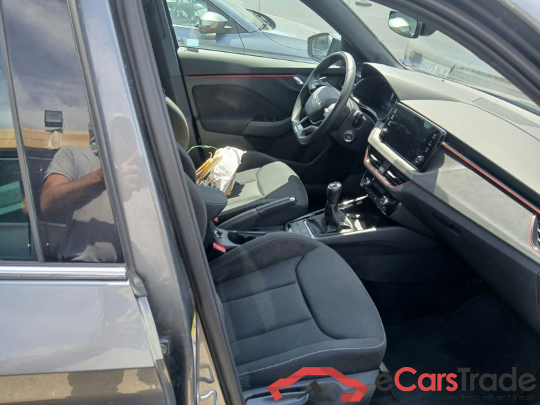 SKODA Kamiq 1.5 TSI 110kW (150CV) Manual 6 vel Design(Winterpack) #3