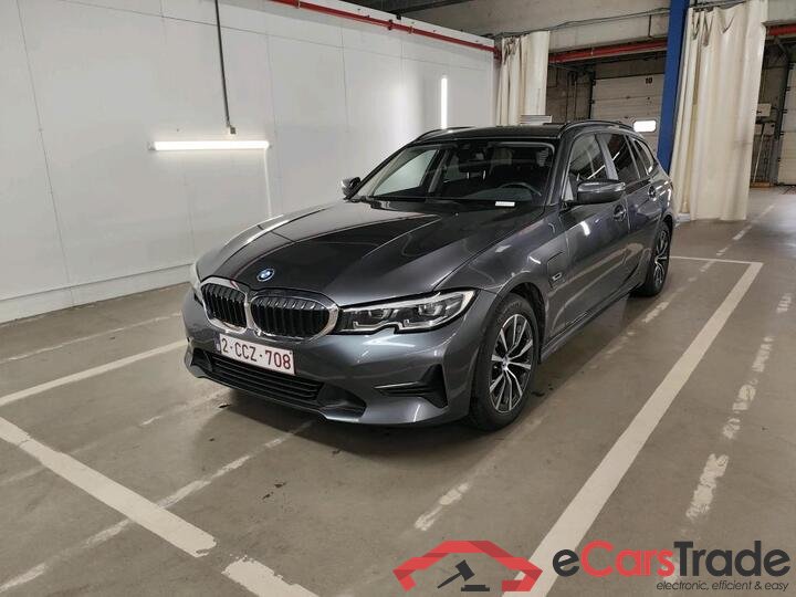 BMW 3 Reeks Touring Série 3 Touring 320e (150 kW) (PHEV) 150kW/204pk  5D/P Auto-8