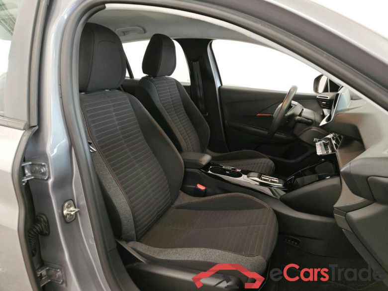 Peugeot e-208 Active 50kWh 136 5d #3