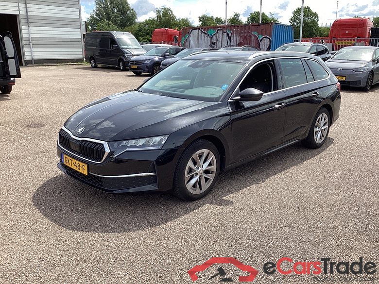 SKODA OCTAVIA COMBI 1.5 TSI Bns. Edition