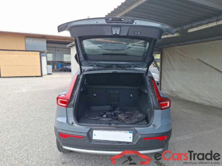 VOLVO XC40 / 2021 / 5P / SUV T4 RECHARGE PLUG-IN AUTO CORE #5