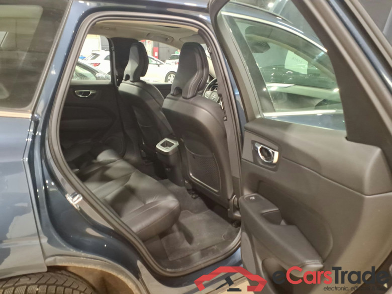VOLVO XC60 2.0 B4 D GEARTRONIC MOMENTUM PRO #5