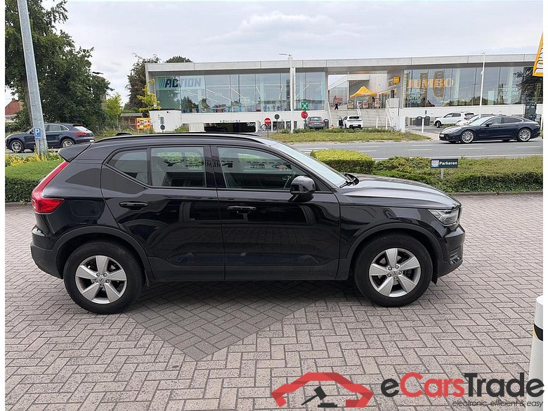 VOLVO XC40 1.5 T2 Momentum Core Geartronic