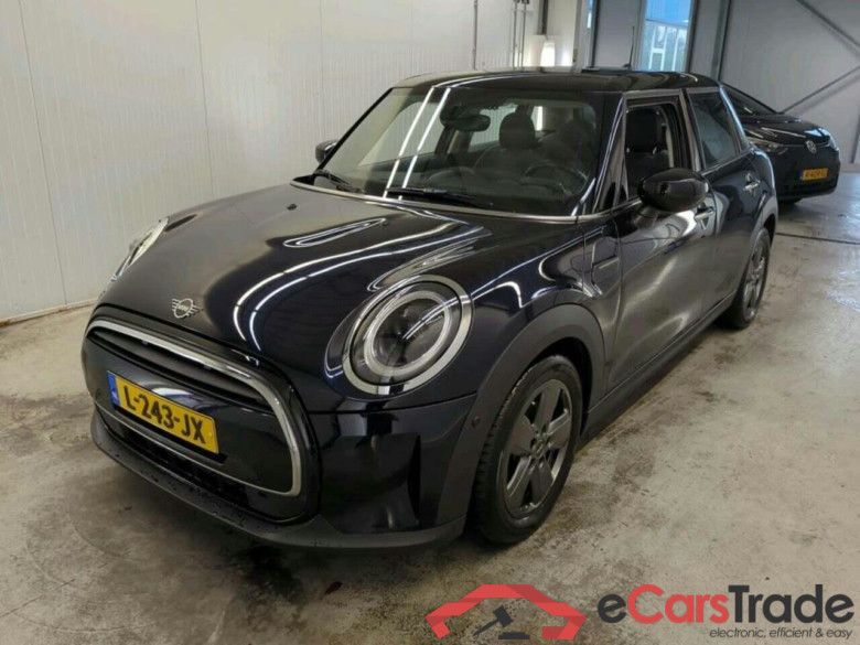 Mini 5-deurs 1.5 Cooper Classic #1