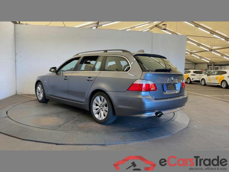 BMW 5 SW Dsl (E61) Touring 520 dA #3