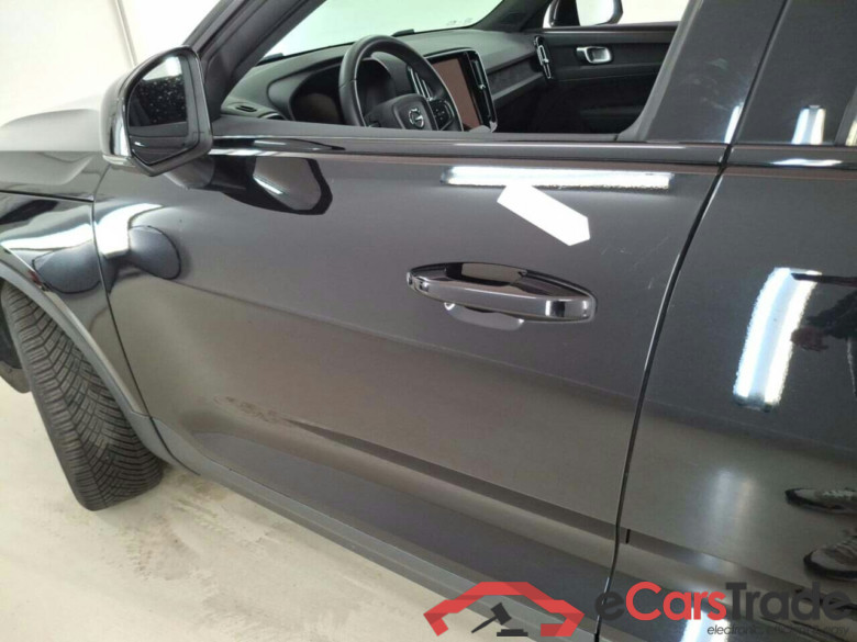VOLVO XC40 RECHARGE CORE #6