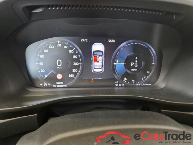 VOLVO XC40 / 2017 / 5P / SUV T5 PLUG-IN HYBRID AUTO RECH INSCRIP EXPR #4