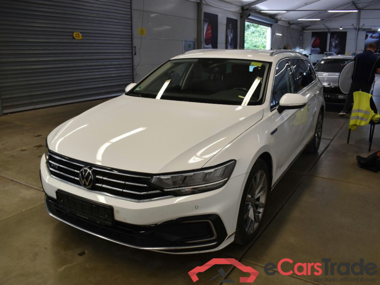 Passat Variant GTE 1.4 TSI 160KW AT6 E6d #1