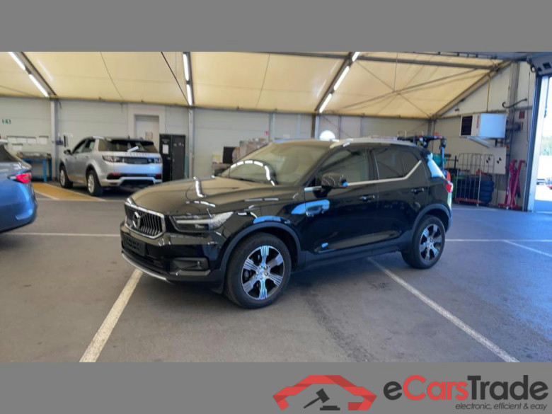 VOLVO XC40 1.5 T2 Inscription Geartronic #1