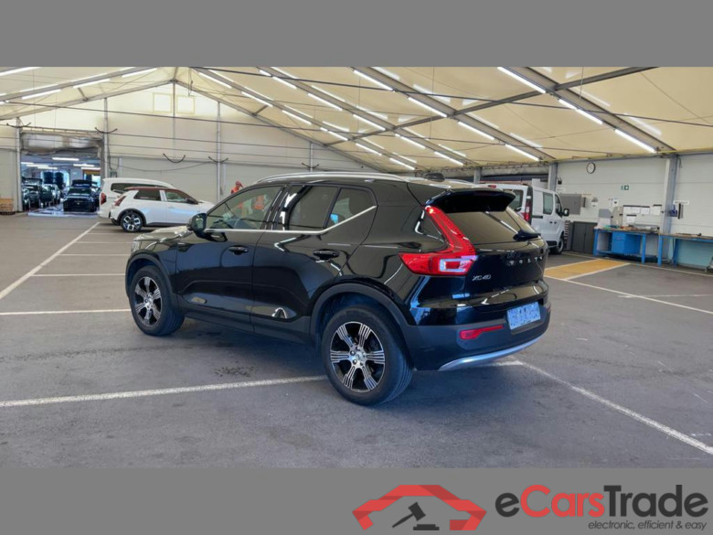 VOLVO XC40 1.5 T2 Inscription Geartronic #3