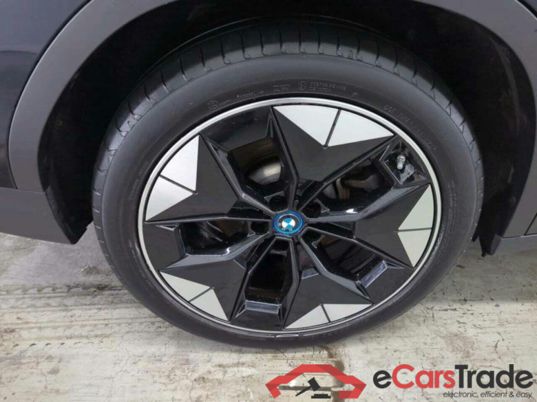 BMW iX3 High Executive #6